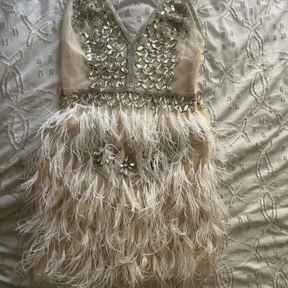 Short Feather Cocktail Backless Spaghetti Crystal Beads Mini Evening Gown - Picture 8 of 14